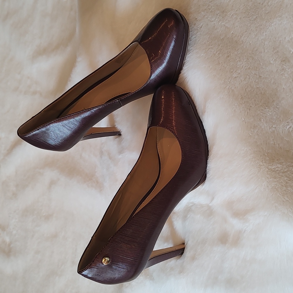 Calvin Klein Corrine size 9 burgundy shoes